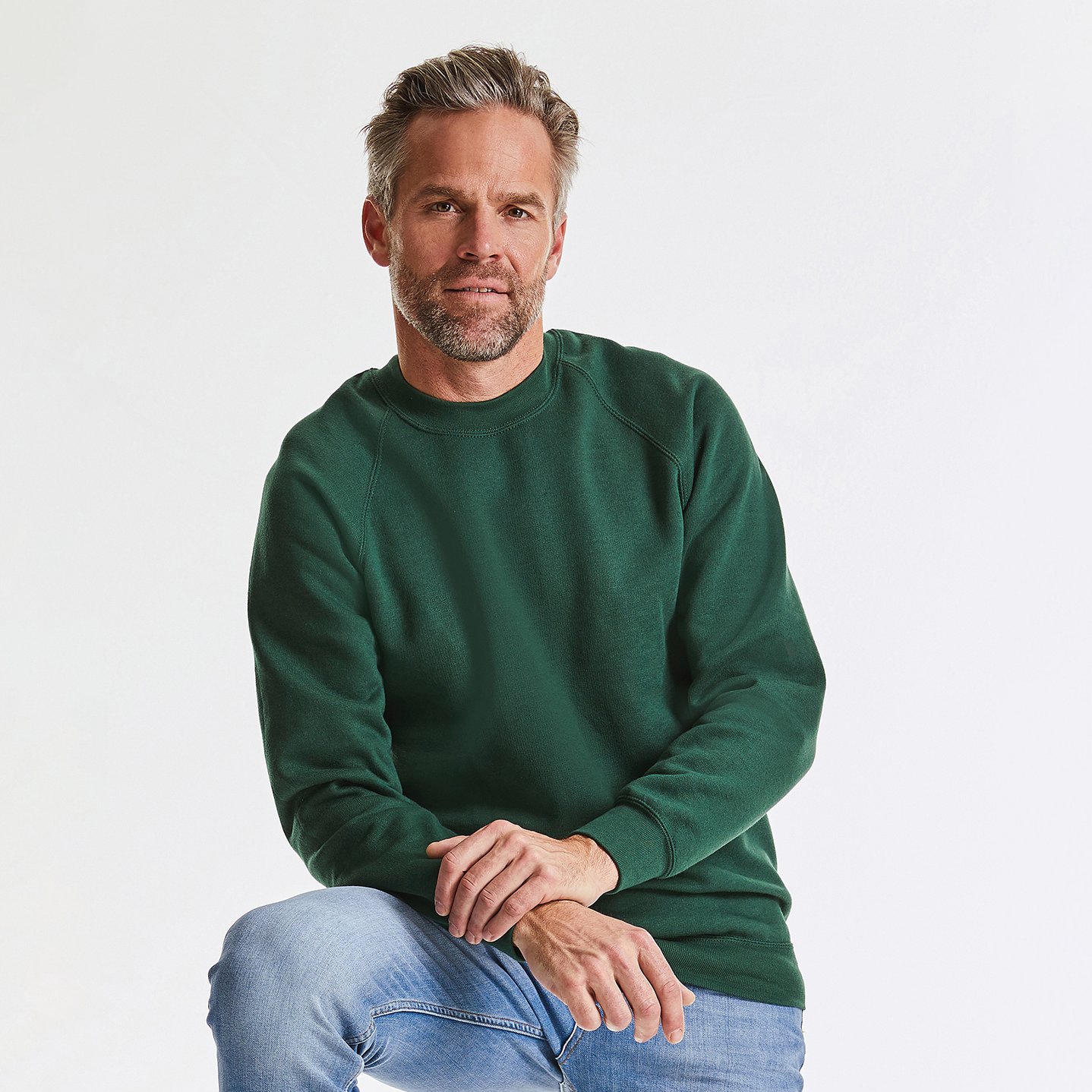 RUSSELL | CLASSIC SWEATSHIRT | PLUS LOGO TO LEFT BREAST
